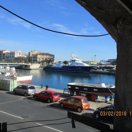 Studio avant port Sète Extérieur photo